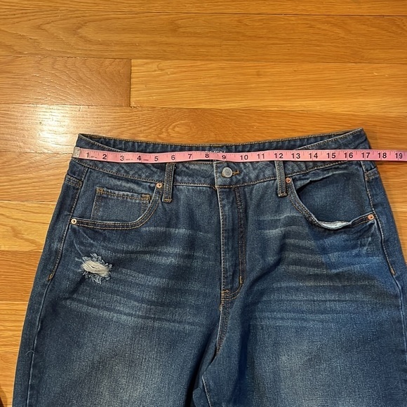 Time and Tru dristress high rise jeans size 16 . - Picture 3 of 8